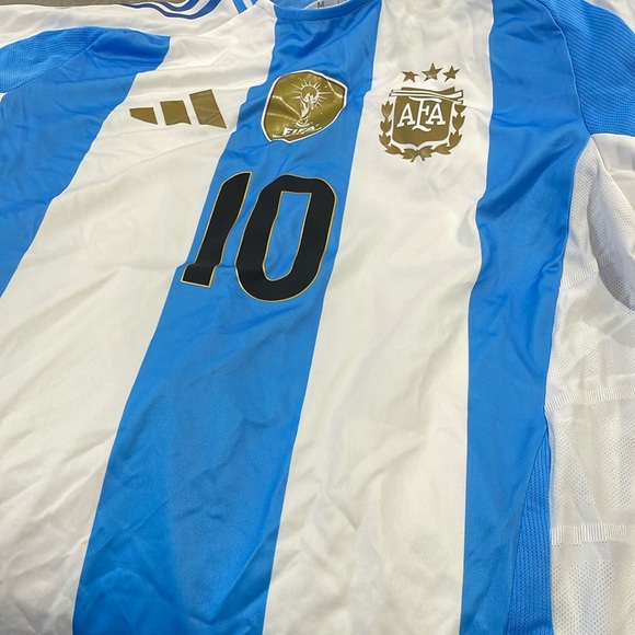 Adidas authentic Messi 10 jersey $180 size M men’s Fifa 2022 world champions - Picture 2 of 8